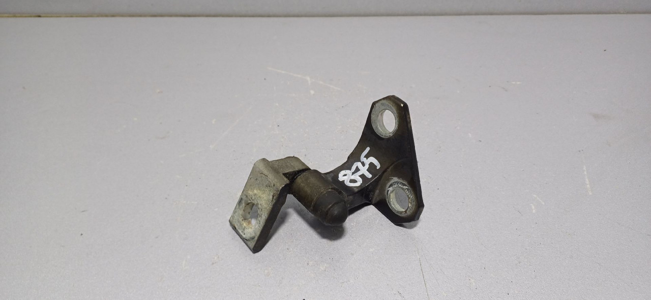 DIJELOVI BAGLAMA VW PASSAT B6 > 05-10 3C0831402D