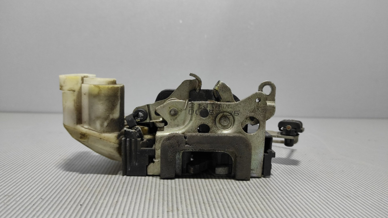 DIJELOVI BRAVA VRATA ALFA ROMEO 147 > 00-05 B792