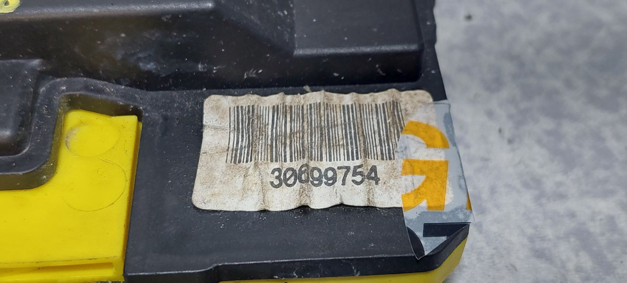 DIJELOVI BRAVA VRATA VOLVO S60 > 05-10 30699754