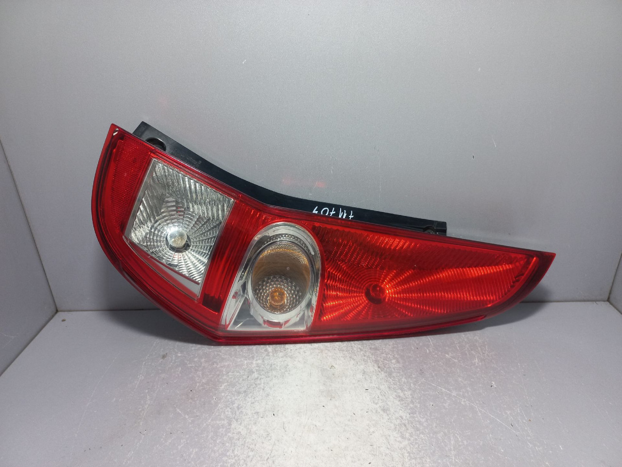 STOP SVJETLO SUZUKI SPLASH > 11-14 89071608
