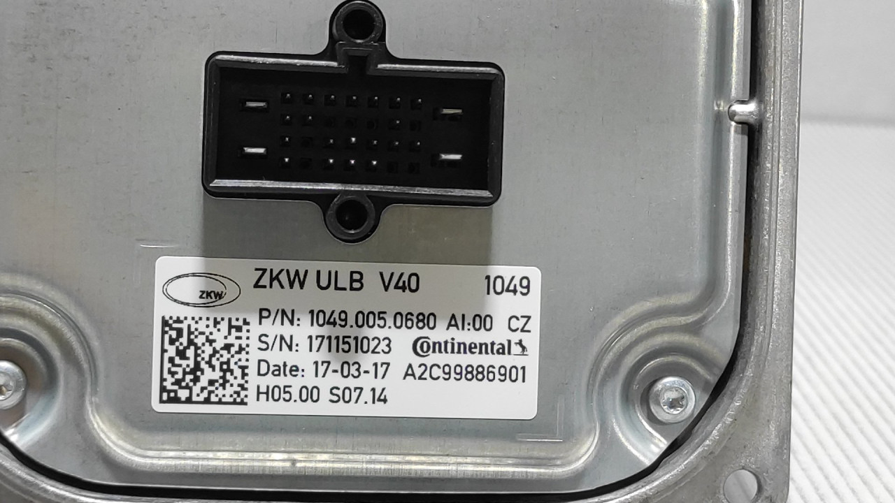 DIJELOVI BALAST FARA VOLVO V40 > 16- A2C99886901