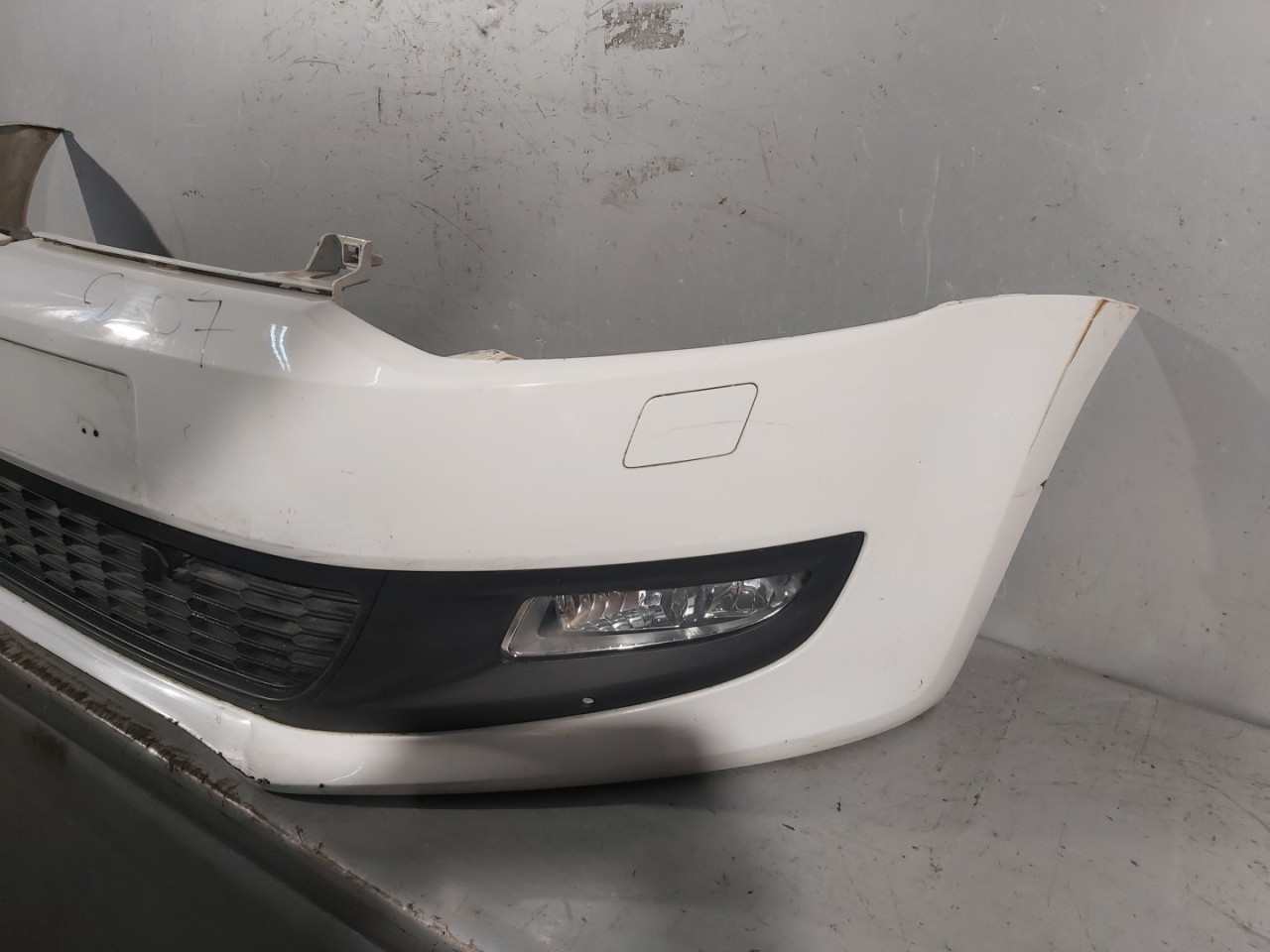 DIJELOVI BRANIK VW POLO > 09-14 6R0807221