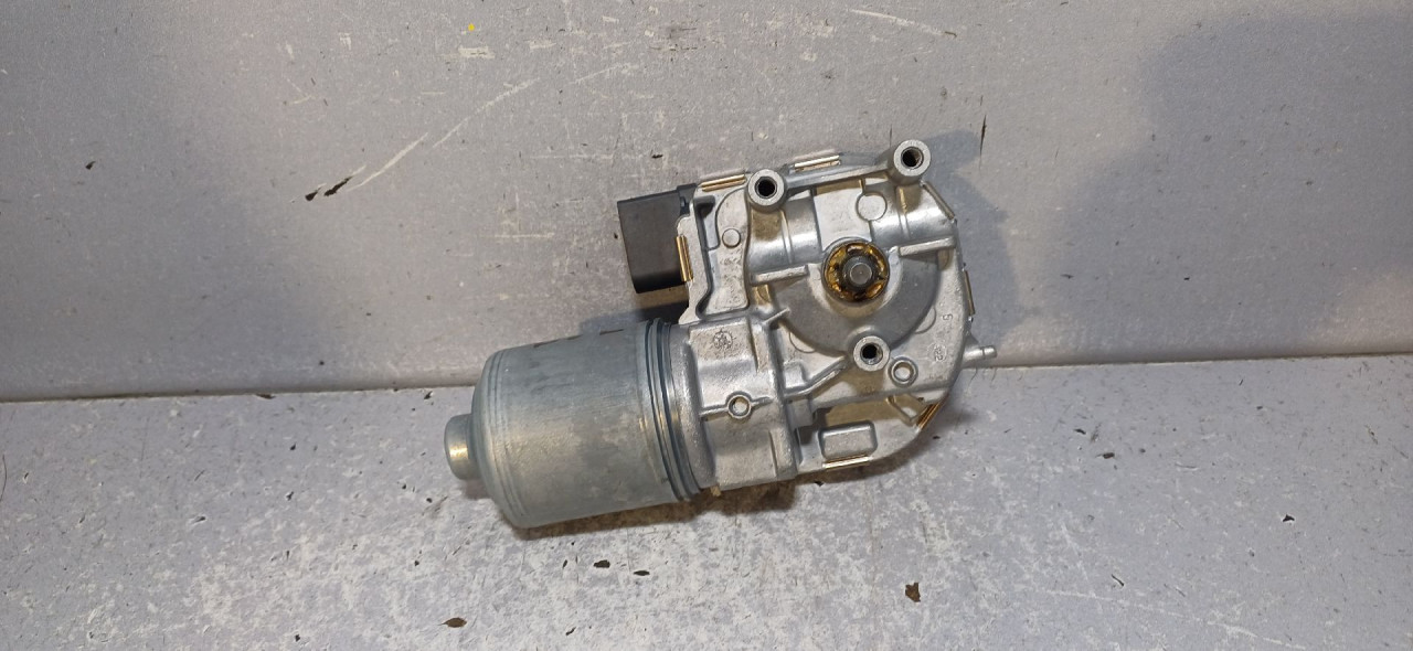 MOTORIC PREDNJEG BRISACA AUDI A3 (8V1/8VA) > 12-16 8V1955119A