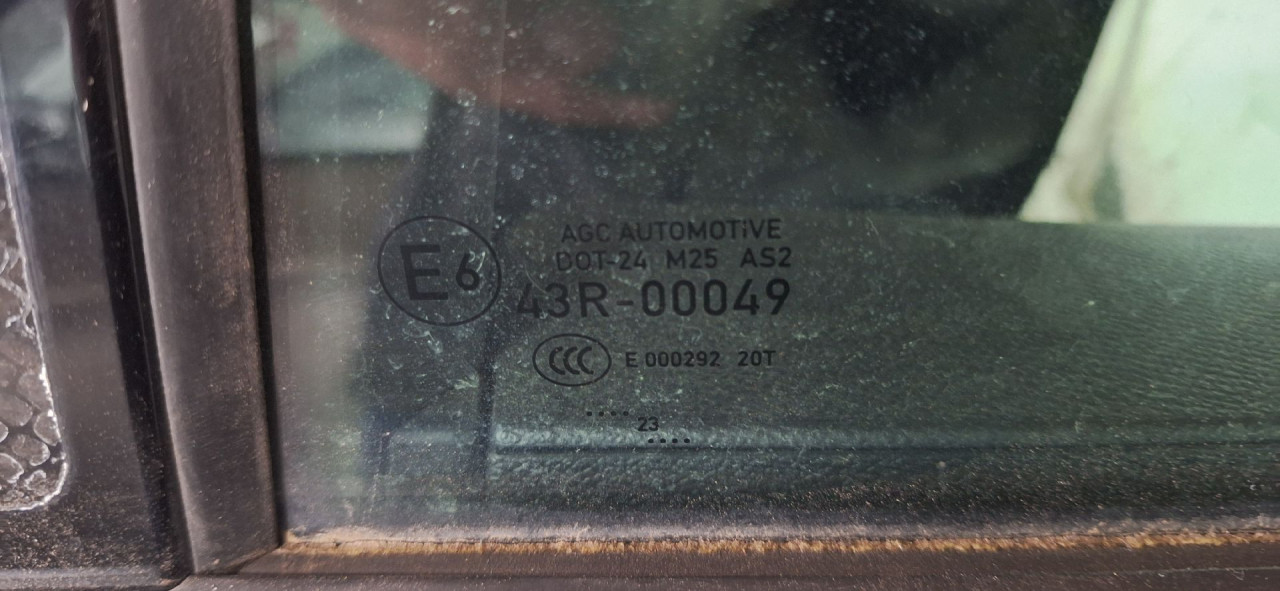 DIJELOVI STAKLO PEUGEOT 308 > 21- 1.5