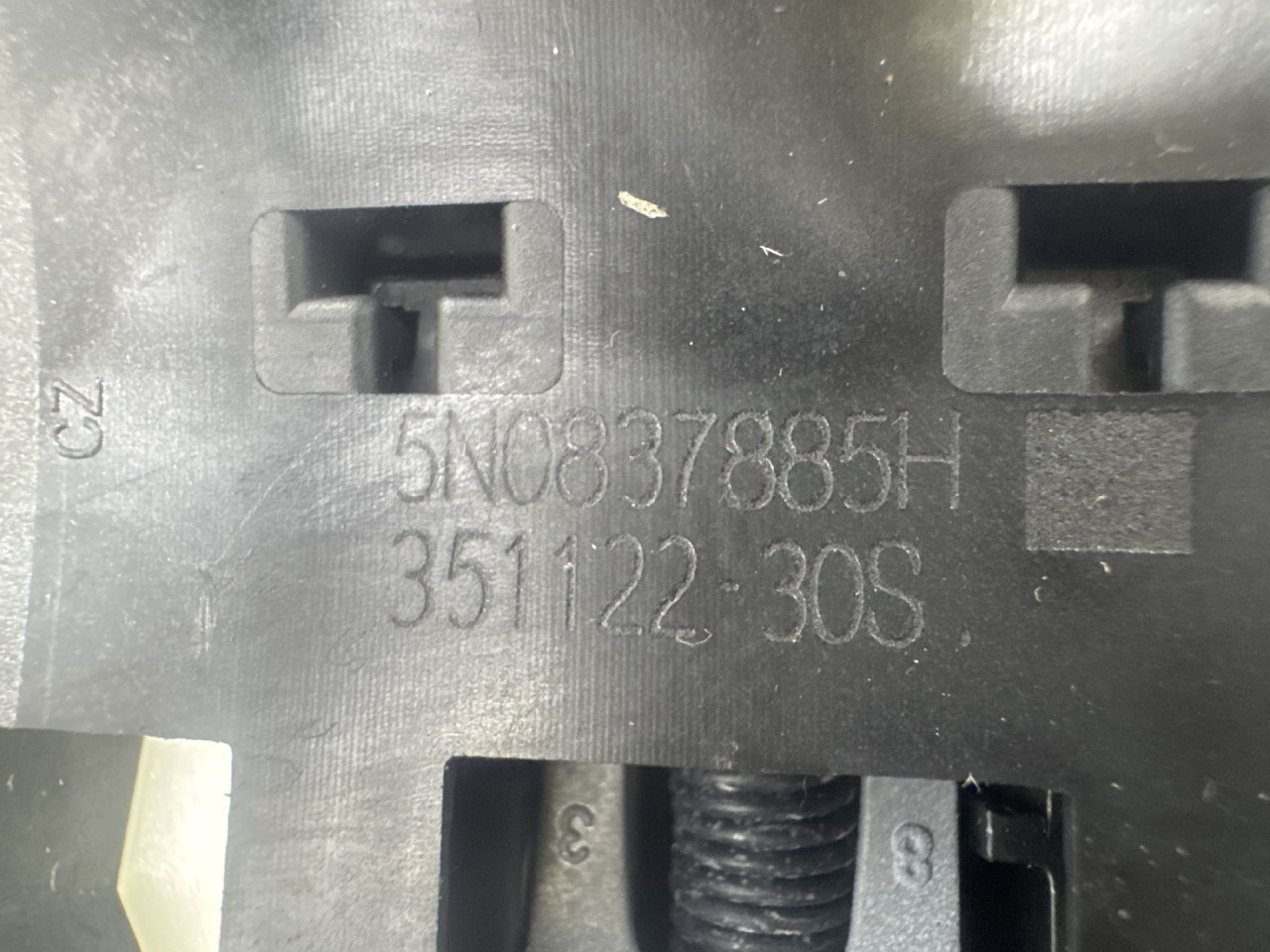 DIJELOVI RUCKA VRATA SKODA KODIAQ > 21- 5N0837885H