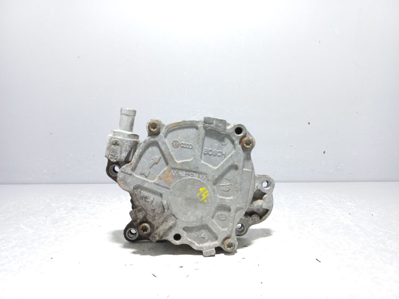 DIJELOVI VAKUM PUMPA VW POLO > 09-14 1.6  03L145100G