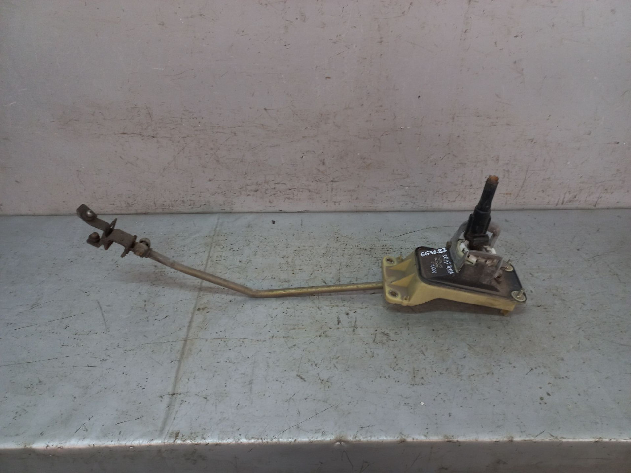 DIJELOVI SALTEBLA VW GOLF 4 > 97-03 1J0711026C