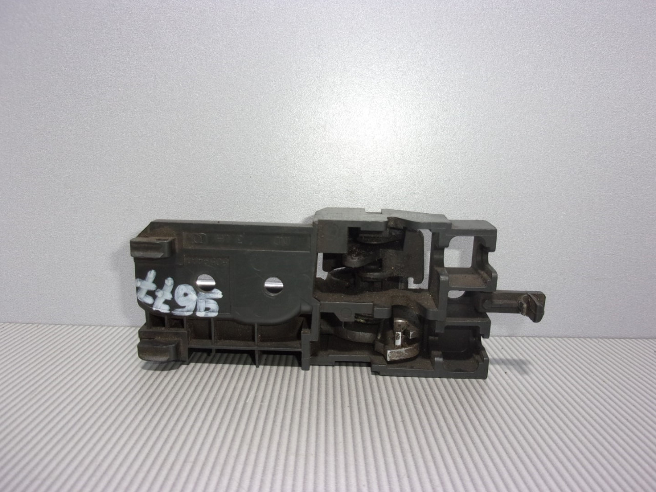 UNUTRASNJA RUCKA VRATA TOYOTA AVENSIS > 03-07 50594A1 5