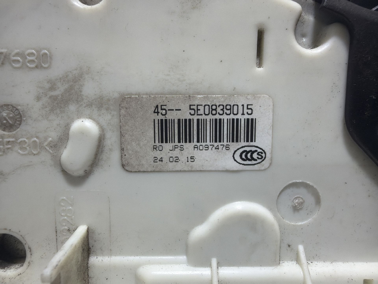 DIJELOVI BRAVA VRATA VW PASSAT B8 > 14-19 2.0 5E0839015