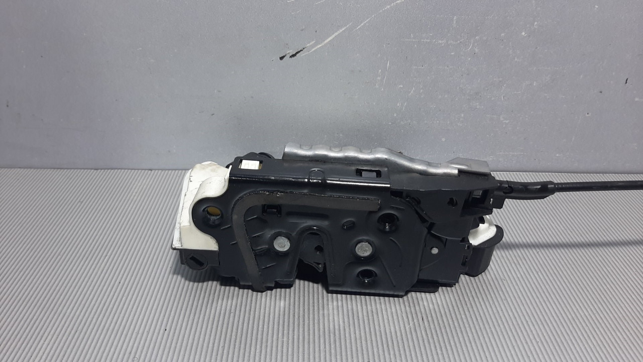 DIJELOVI BRAVA VRATA VW TIGUAN > 11-15 5N0839016D