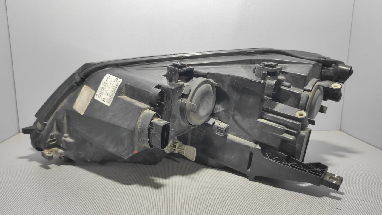 DIJELOVI FAR VW SHARAN > 10- 7N1941006