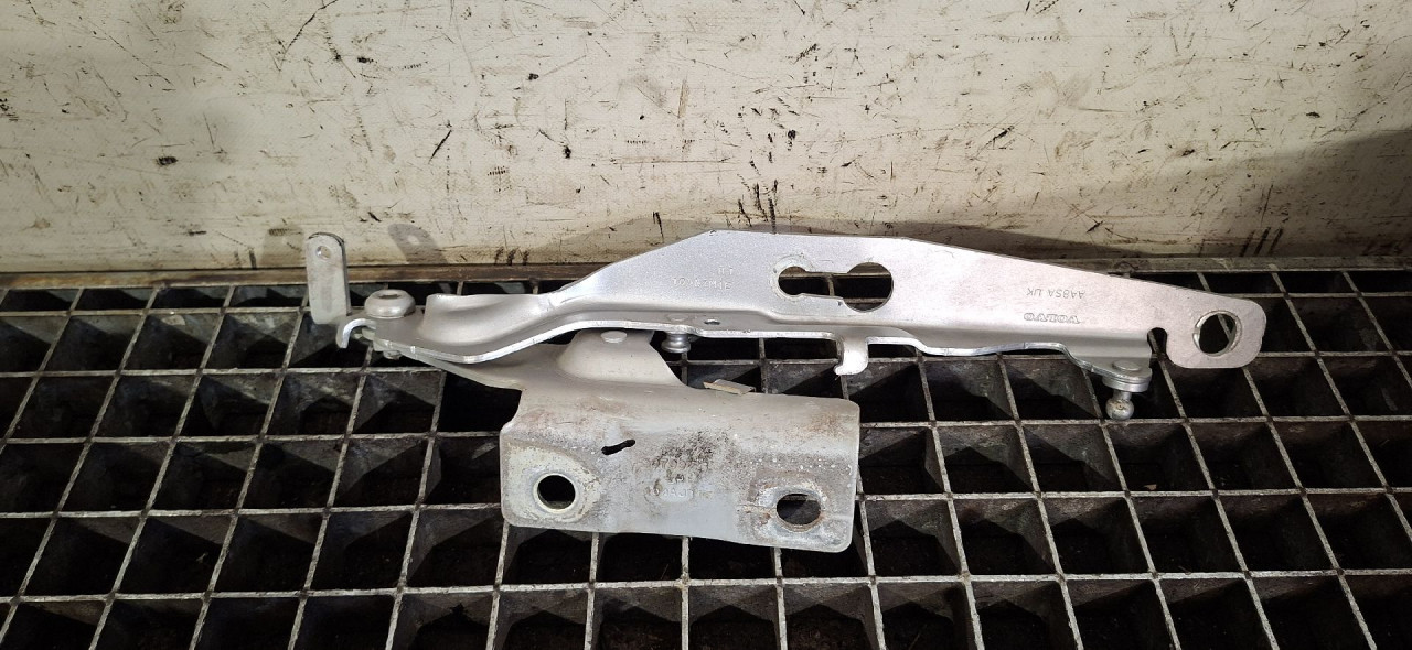 DIJELOVI SKARE OD HAUBE VOLVO S60/V60 > 10-13 2.0 30799178