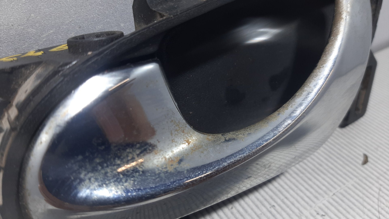 UNUTRASNJA RUCKA VRATA NISSAN QASHQAI > 14-17 806714EA