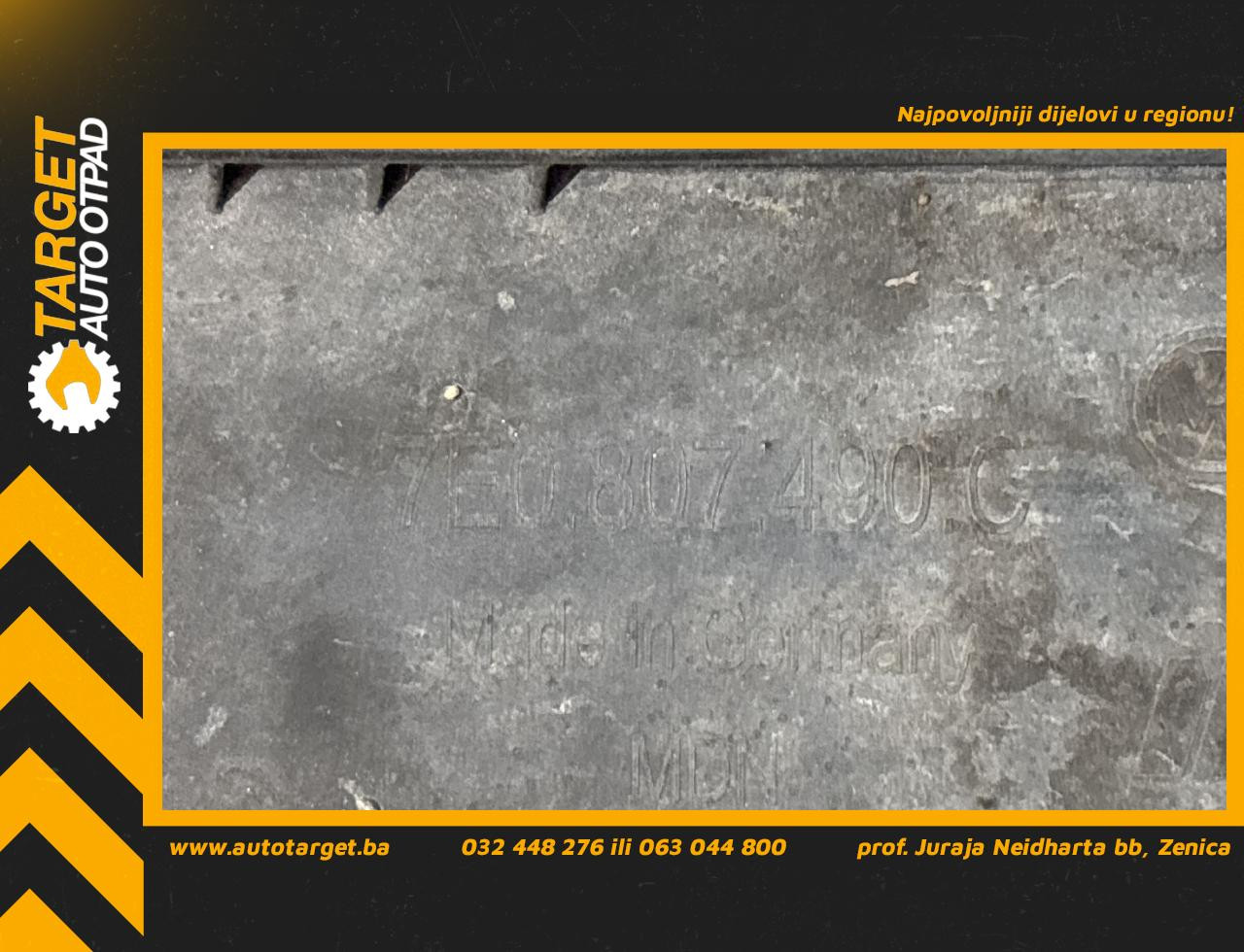 DIJELOVI PLASTIKA BRANIKA VW T6 > 15-19 7E0807490C