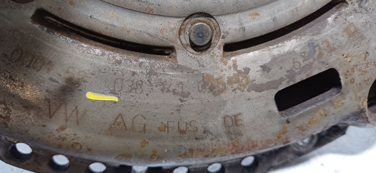 DIJELOVI KORPA VW POLO > 09-14 038141025D