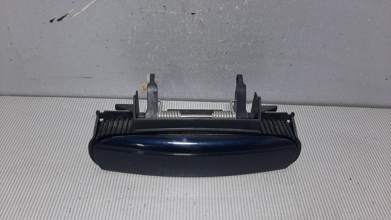 DIJELOVI RUCKA VRATA AUDI A3 > 08-12 4B0839885