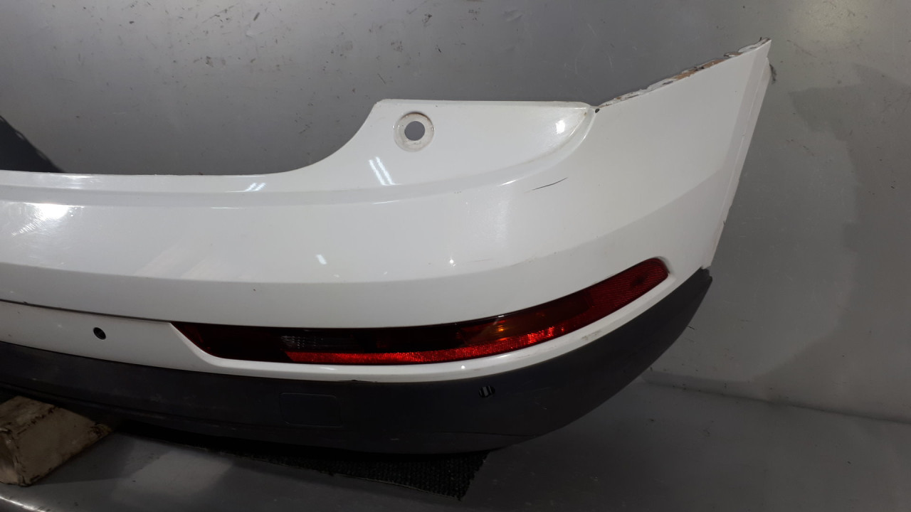 DIJELOVI BRANIK AUDI Q3 > 15-18 8U0807521AG