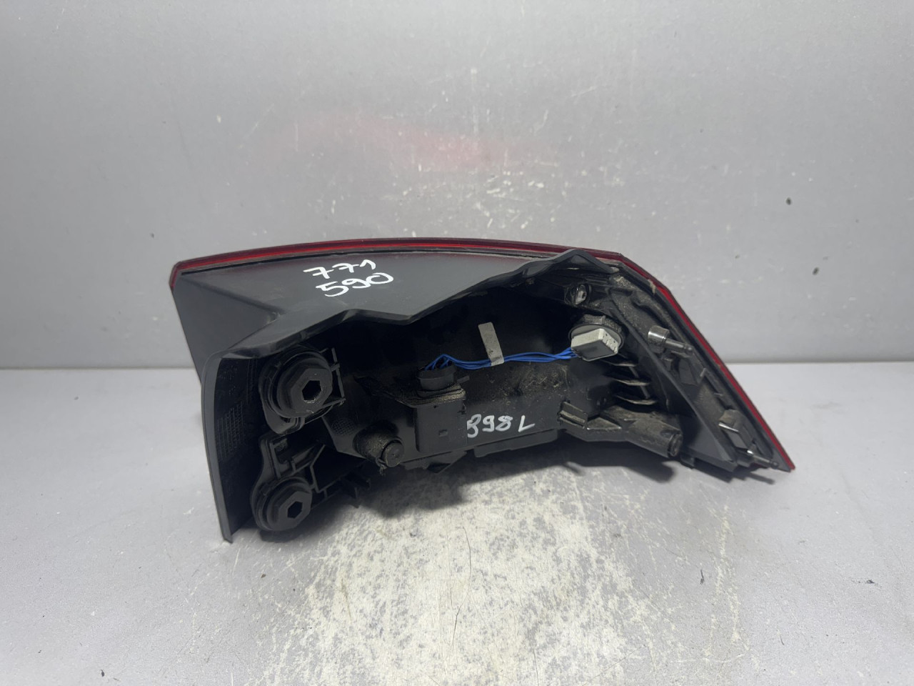 DIJELOVI STOP SVJETLO VW GOLF 8 > 19- 5H0945095C