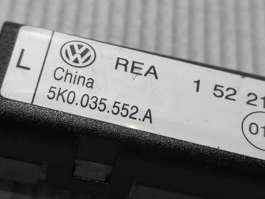 DIJELOVI ANTENA VW POLO > 01-05 5K003552A