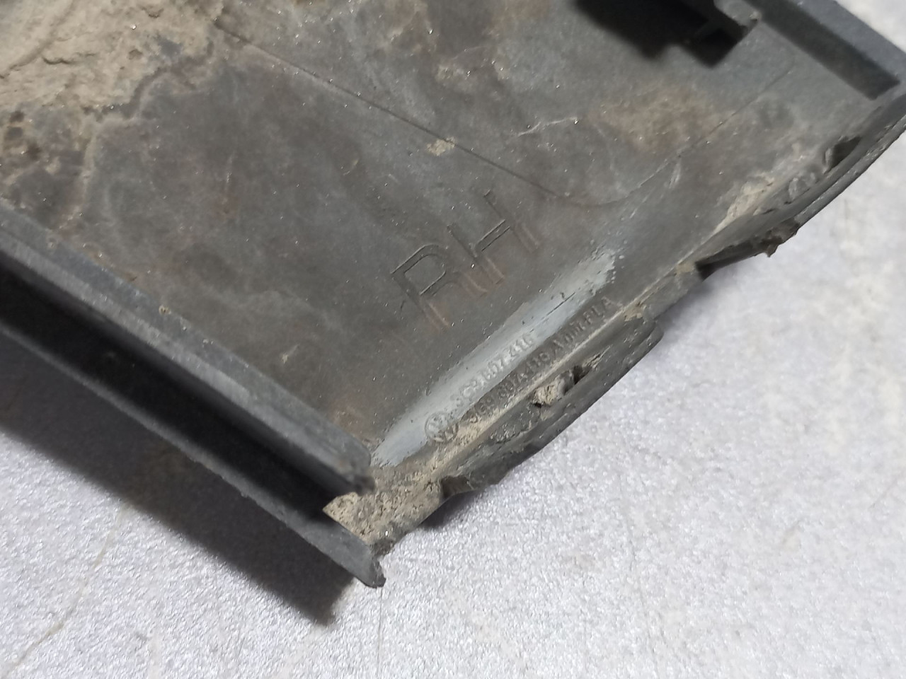 DIJELOVI RUB BLATOBRANA VW PASSAT B7 > 10-14 3G9807416