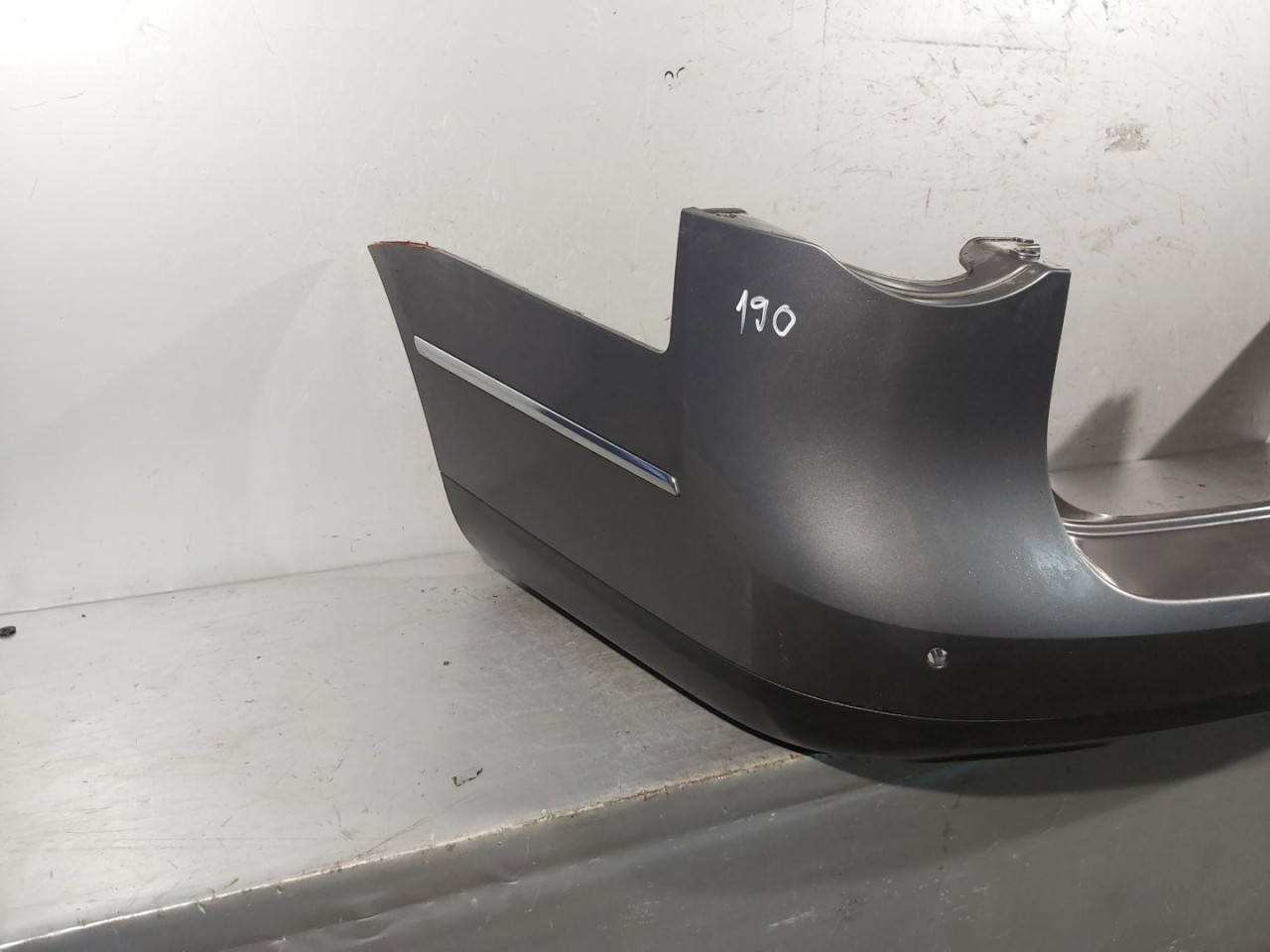 DIJELOVI BRANIK VW PASSAT B6 > 05-10 3C9807421