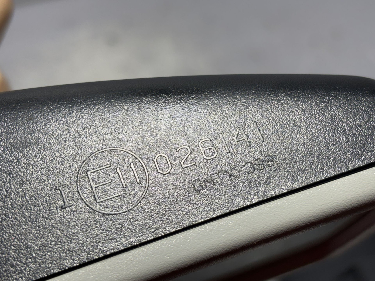 DIJELOVI UNUTRASNJI RETROVIZOR VW TIGUAN > 07-11 E11026141