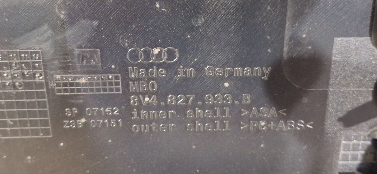 SPOJLER AUDI A3 (8V1/8VA) > 12-16 8V4827933B