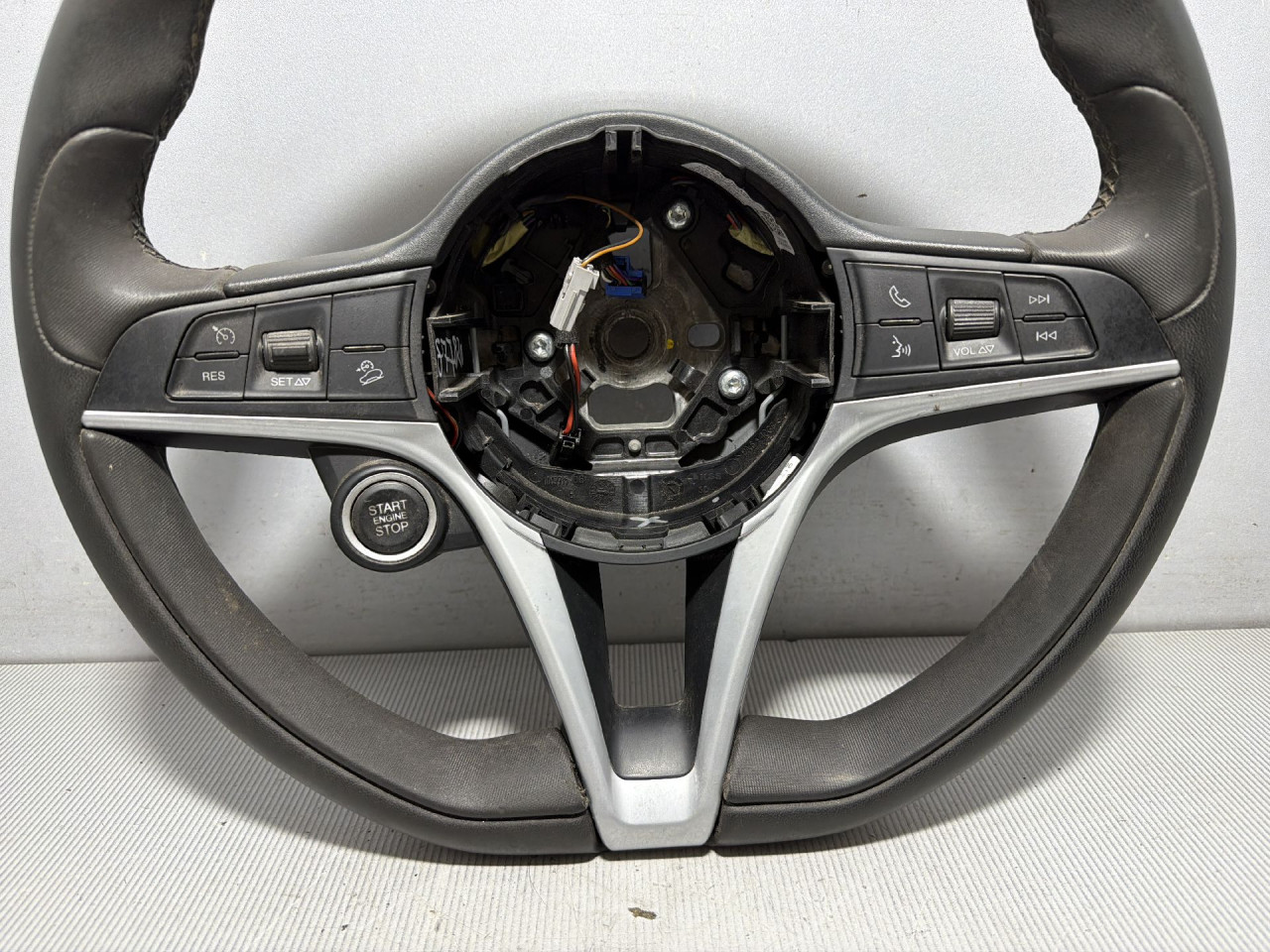 DIJELOVI VOLAN ALFA ROMEO STELVIO > 17- 2.2 2010307X66