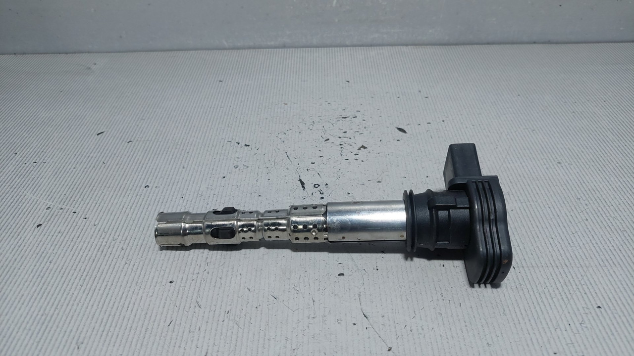 DIJELOVI BOMBINA VW GOLF 5 > 03-08 06F905115F