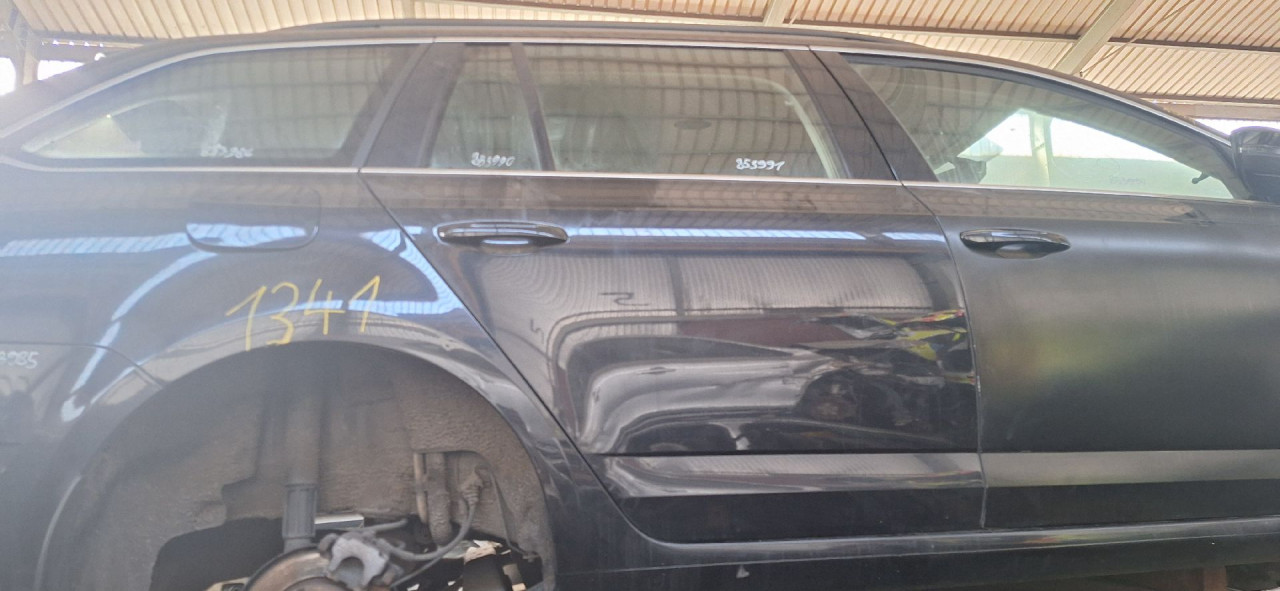 DIJELOVI VRATA SKODA OCTAVIA > 17-19 5E9833056C