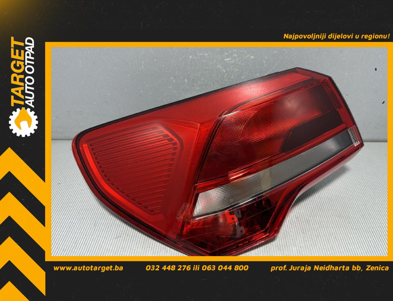 DIJELOVI STOP SVJETLO AUDI Q3 > 18- 2.0 83A945069