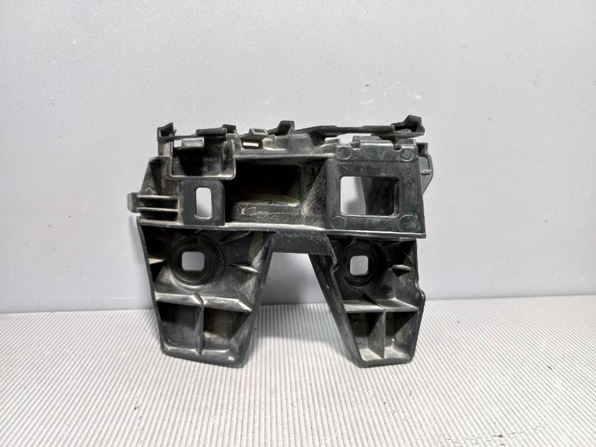 NOSAC BRANIKA VW PASSAT B8 > 14- 3G9807483A