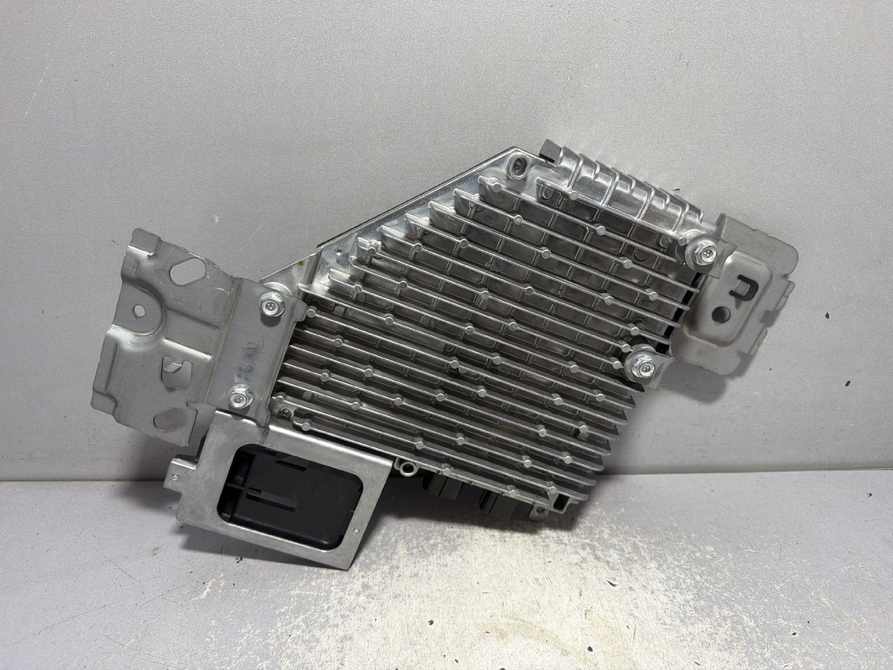 DIJELOVI ELEKTRONIKA MODUL MAZDA 6 > 16-18 GKJ167Y60