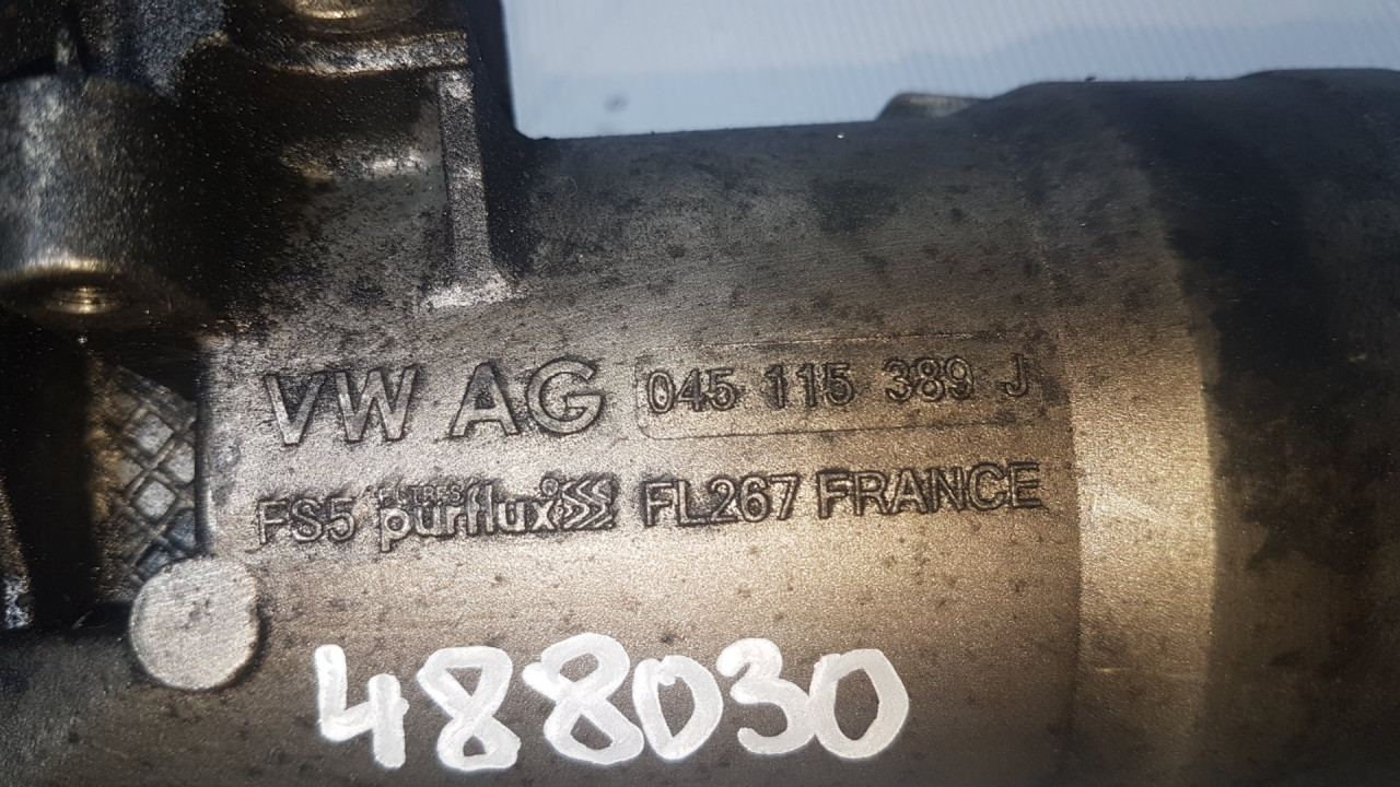 KUCISTE FILTERA ULJA VW GOLF 6 > 08-12 045115389J
