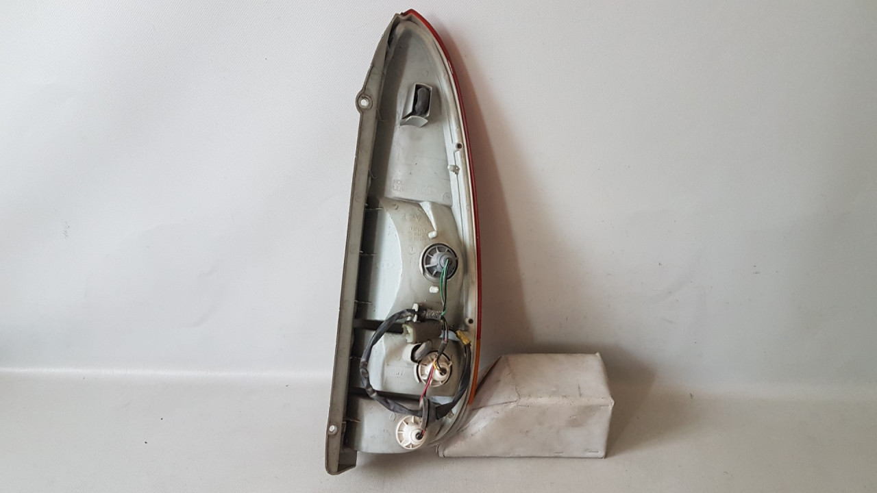 STOP SVJETLO HYUNDAI ATOS > 98-03 HN320015