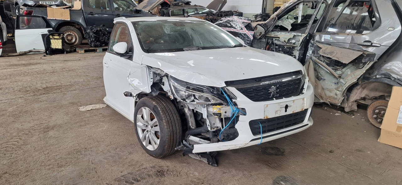 DIJELOVI PEUGEOT 308 > 17-21 1.5 Dizel YH01 YHZ MOTOR