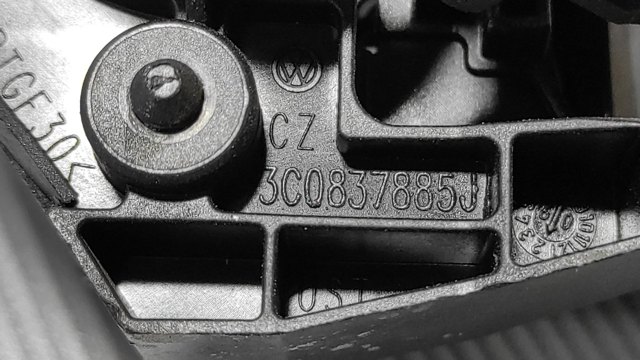 RUCKA VRATA VW PASSAT B7 > 10-14 3C0837885J