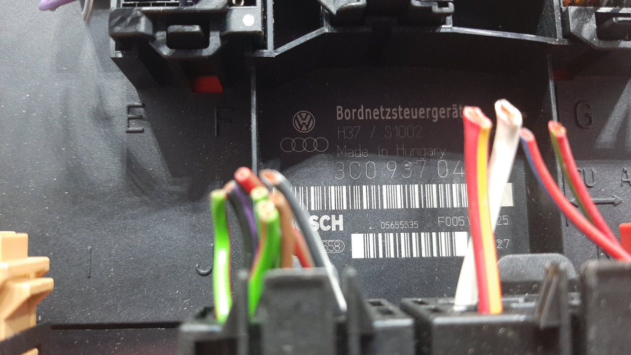 ELEKTRONIKA MODUL VW GOLF 5 > 03-08 3C0937049D