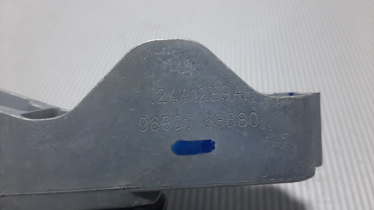 RUCKA VRATA PEUGEOT 208 > 12-15 9680168680