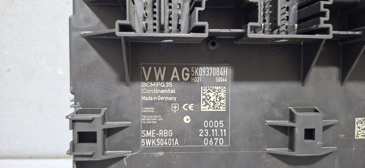 DIJELOVI BCM ELEKTRONIKA VW SHARAN > 10- 2.0 5K0937084H