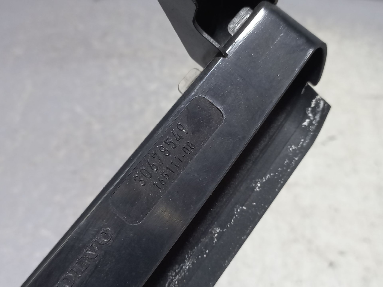 TRECE STOP SVJETLO VOLVO V70 > 08-11 30678549
