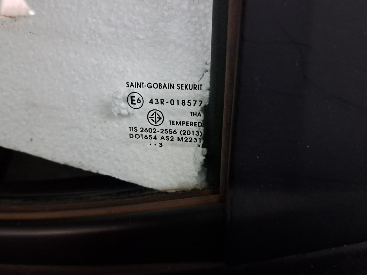 DIJELOVI STAKLO ISUZU D-MAX > 19 -