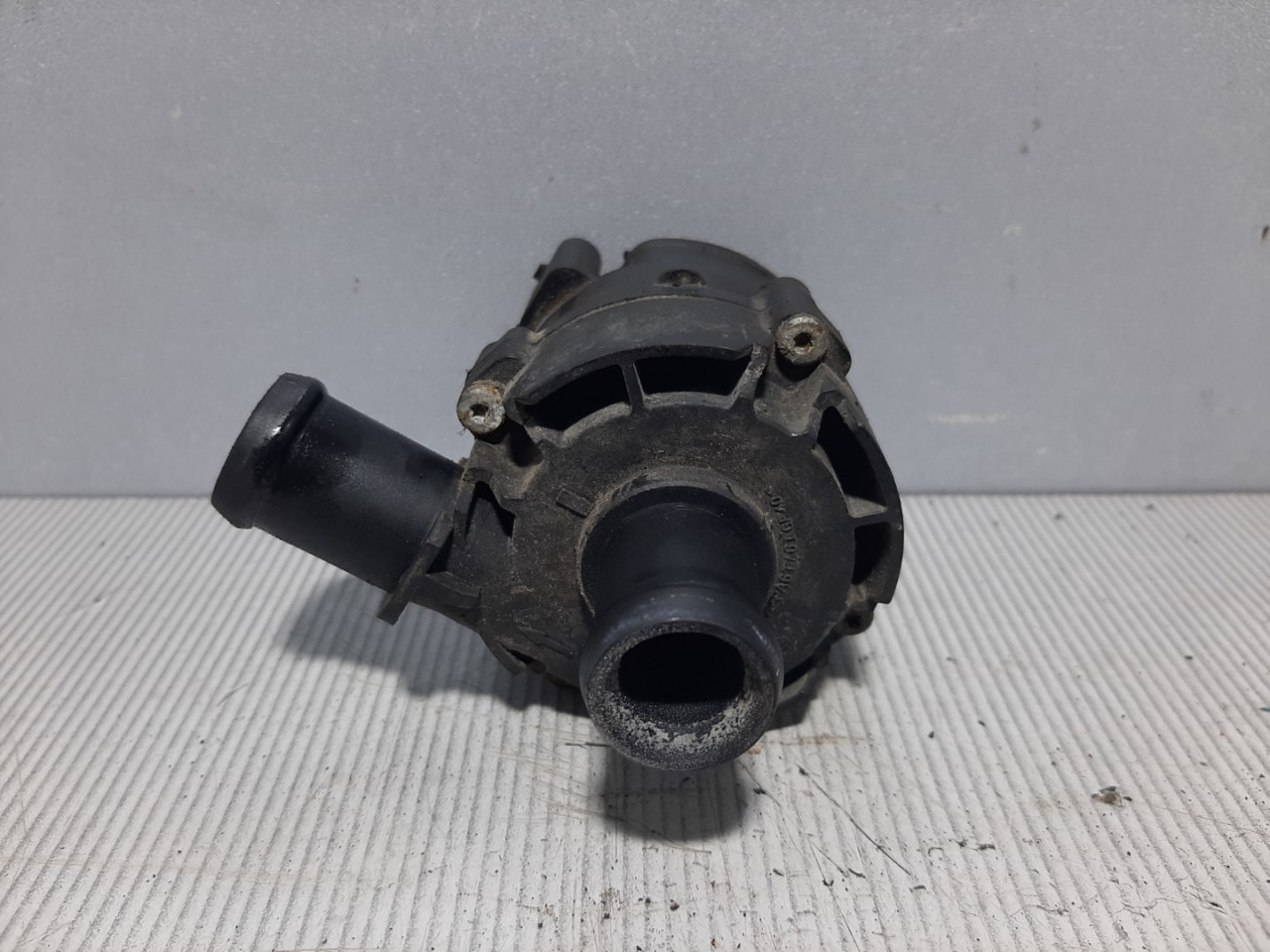 POMOCNA PUMPA VODE VW GOLF 7 > 12-16 5G0965567