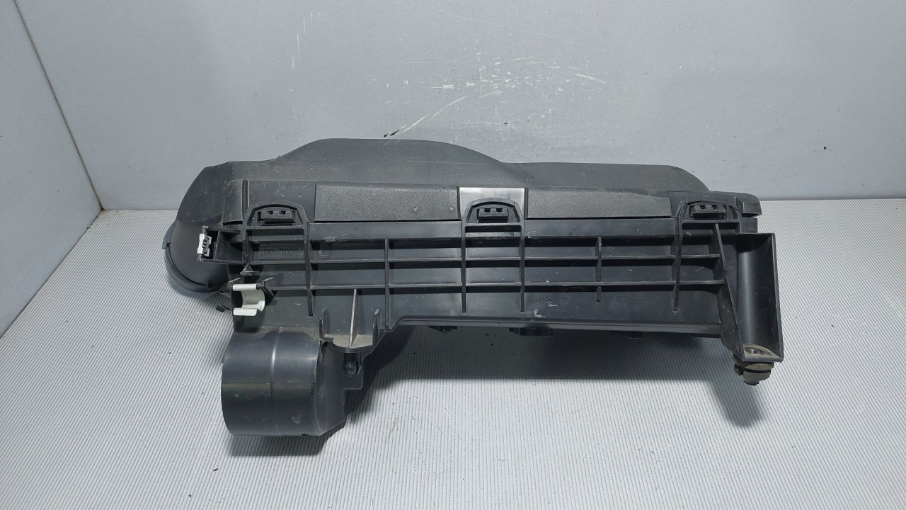 KUCISTE FILTERA ZRAKA PEUGEOT 3008 > 09-13 75836818007