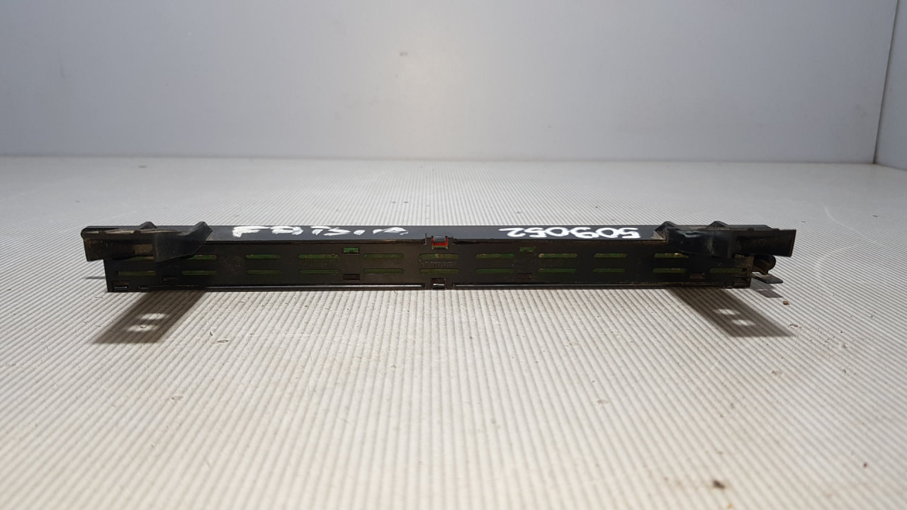 TRECE STOP SVJETLO SKODA FABIA > 04-07 6Y6945097A