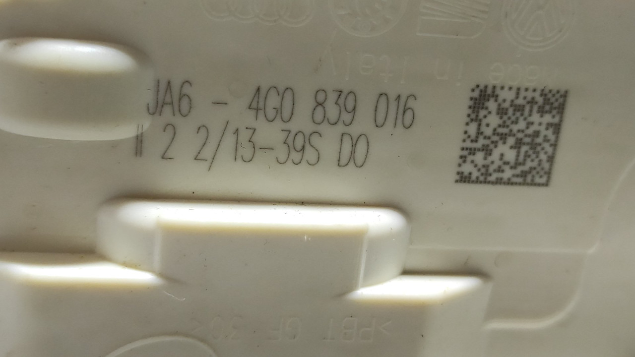 DIJELOVI BRAVA VRATA AUDI A6 4G > 11-14 4G0839016