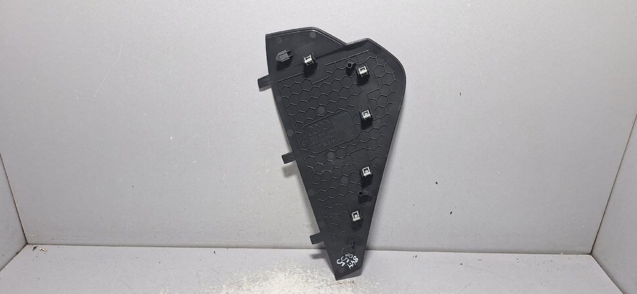 DIJELOVI PLASTIKA AUDI Q3 > 18- 83A857086