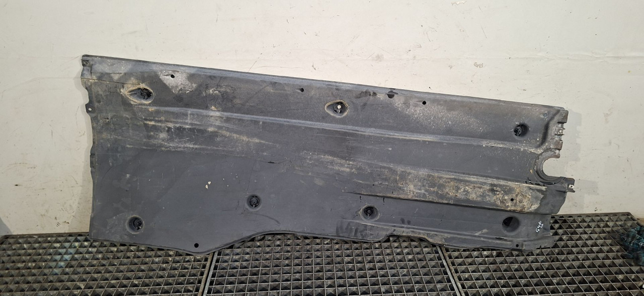 DIJELOVI PODNA ZASTITA SKODA SUPERB > 19- 2.0 3Q0825202J