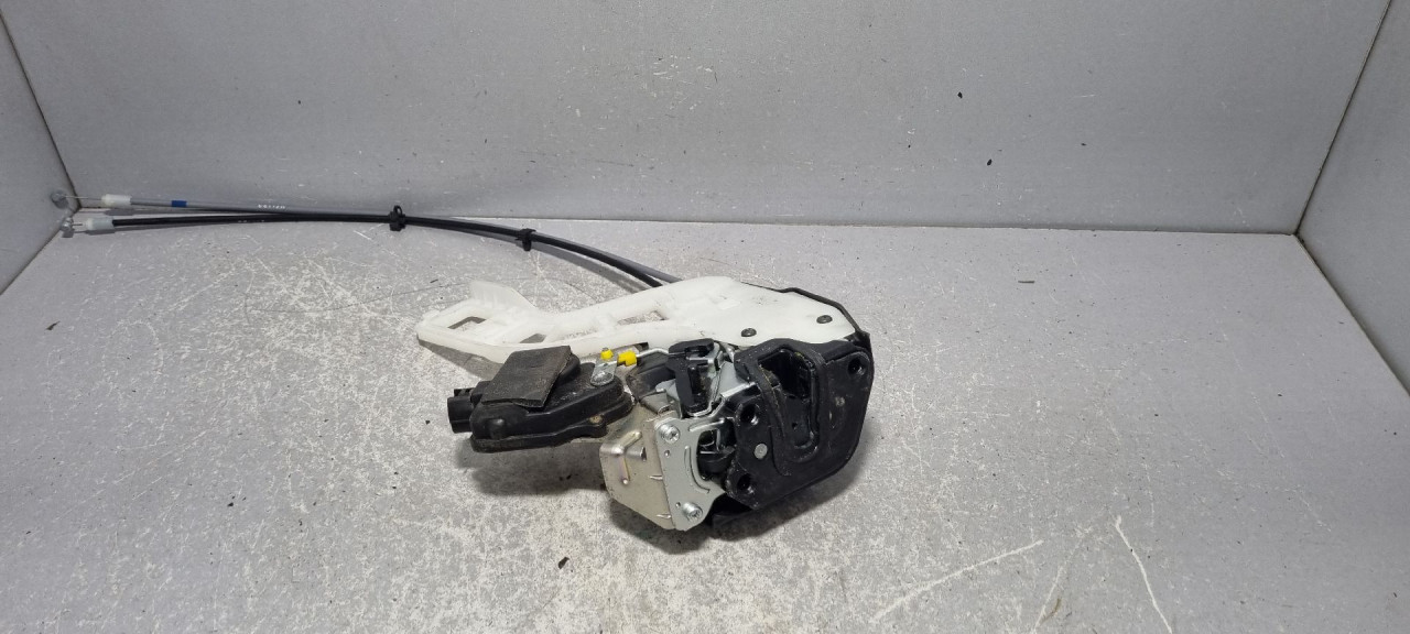 BRAVA VRATA KIA SPORTAGE > 09-10 814211F010