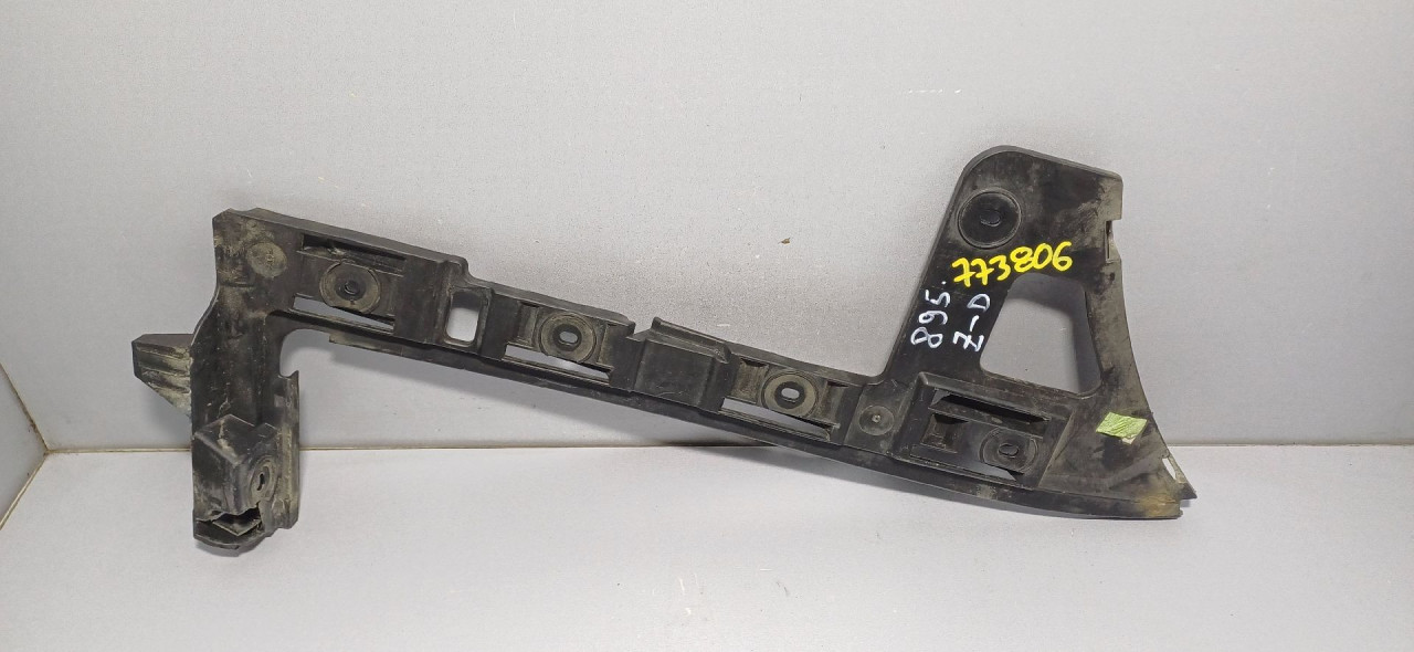NOSAC ZADNJEG BRANIKA VW PASSAT B6 > 05-10 3C9807394